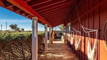 Apartment | 8 bedrooms, Internet