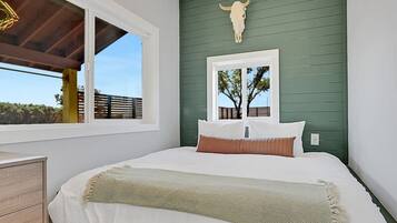 Apartment | 8 bedrooms, Internet