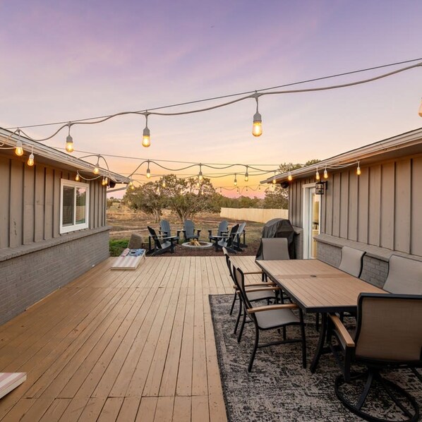 Apartment | 8 bedrooms, Internet