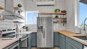 Apartment | 8 bedrooms, Internet