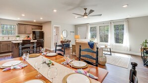 Dining - Near Hiking & Fishing: Reliance Home w/ Fire Pit! (Reliance)