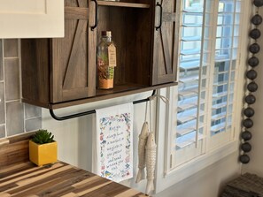 Interior - January & February NOW AVAILABLE. Relax and Unwind is Comfort & Style. Act Fast (Englewood)