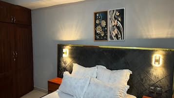 Comfort Apartment | 2 bedrooms, down duvets, individually decorated, individually furnished