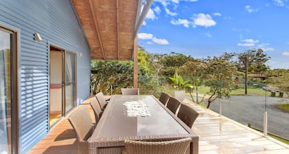 Bayside Delight - 4 bedroom holiday home in North Haven, close to beach and river