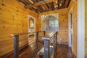 Interior - Old Maine style w/ modern amenities - dog friendly (Sullivan)