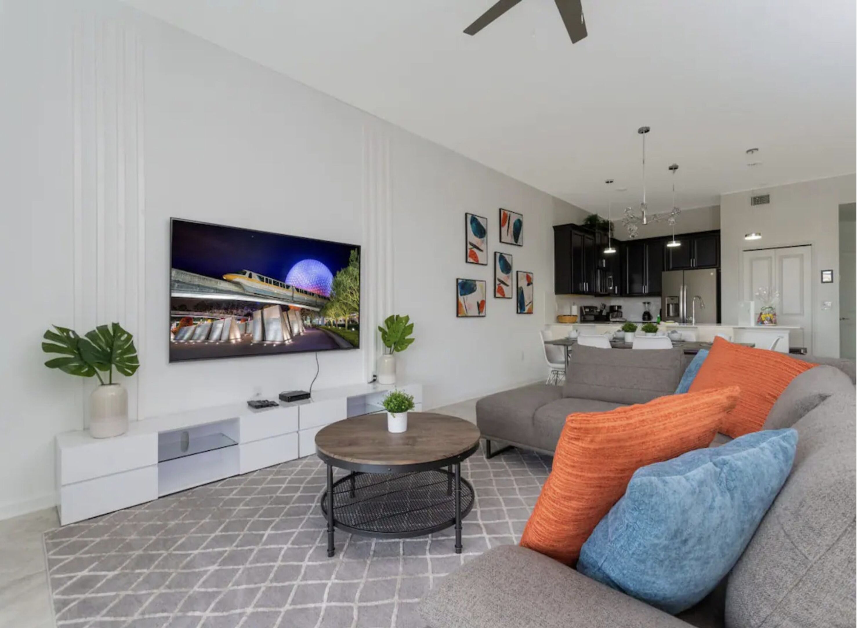 Spectacular Condo 2Beds/2Baths/18Min From Disney