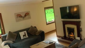 Cottage | Living area