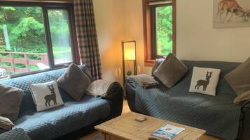 Cottage | Living area