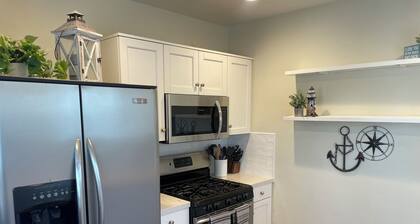 Sandyland Escape - 2 Bedroom Condo in Carpinteria that is steps from the sand!