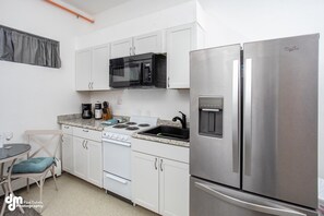 Fridge, microwave - South Anchorage All-inclusive Junior Suite (Anchorage)