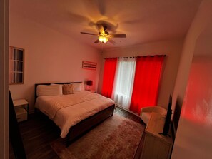 1 chambre, bureau, fer et planche à repasser, Wi-Fi gratuit