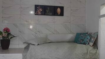 1 habitación, wifi gratis y ropa de cama