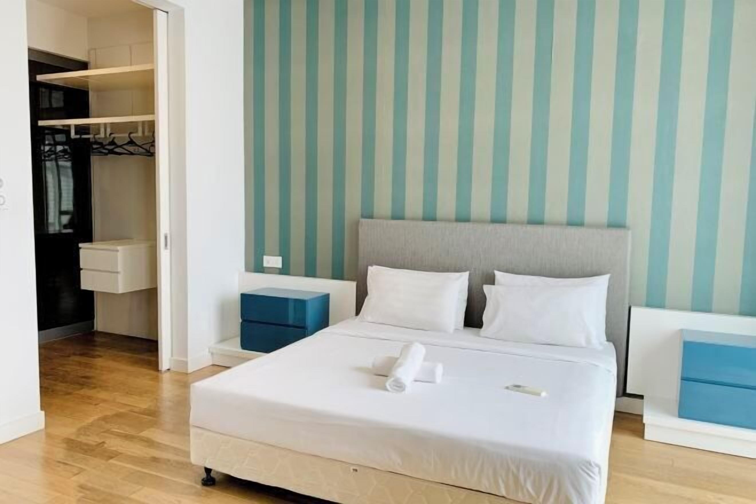 Memory-foam beds, individually decorated, individually furnished