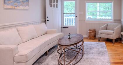 Cozy Cottage close to everything; Newly renovated with state of art appliances.