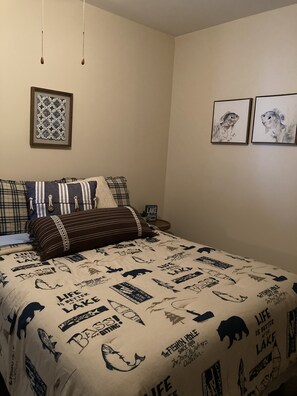 2 Schlafzimmer, Bügeleisen/Bügelbrett, WLAN, Bettwäsche