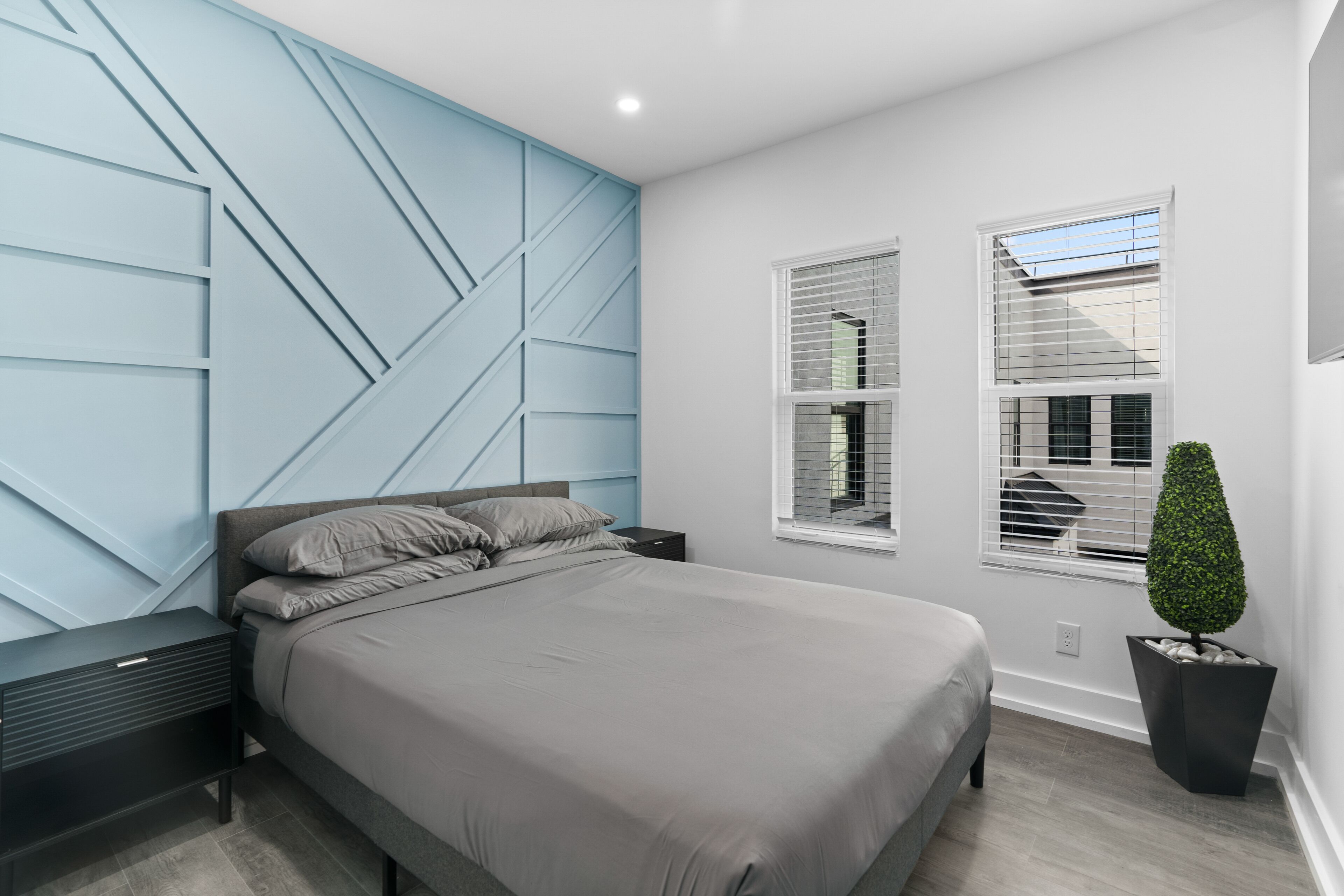 SoHo/Hyde Park Luxury 1 BR Apt