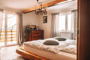 2 bedrooms, free WiFi, bed sheets