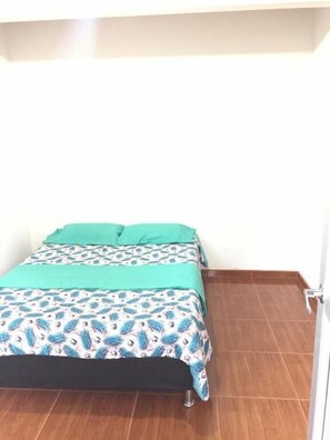 Habitación individual básica | Wifi gratis