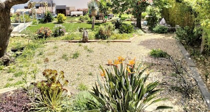 Studio Avec Terrasse au Calme