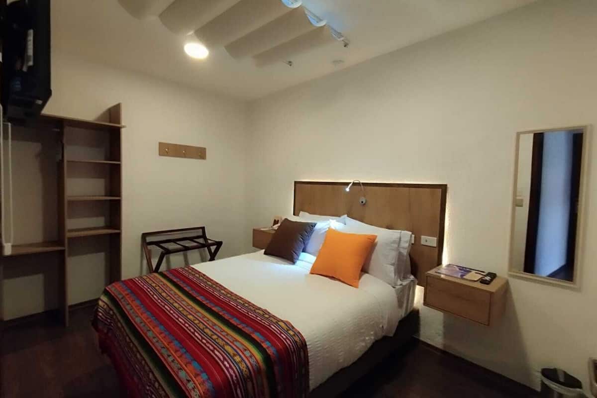 Standard Double Room, 1 Queen Bed | Premium bedding, down comforters, in-room safe, laptop workspace