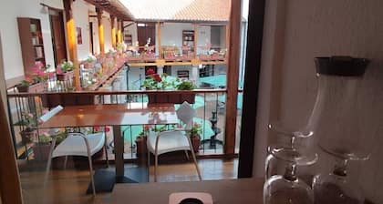 Casona Tobar Hotel - Hotel escuela