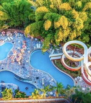 Pool - Suite no Hotel Golden Dolphin Grand (Jardim Belvedere Caldas Novas)