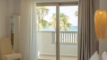 Quarto superior, vista para o mar | Roupas de cama antialérgicas, camas Tempur-Pedic, cofres nos quartos