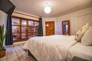 Standard Room | Blackout curtains, free WiFi - Hotel Casa Linda (San Cristóbal de las Casas)