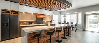 Modern Luxury! Only 10 min. to AZ Athletic Grounds & A+ Dining Shopping!