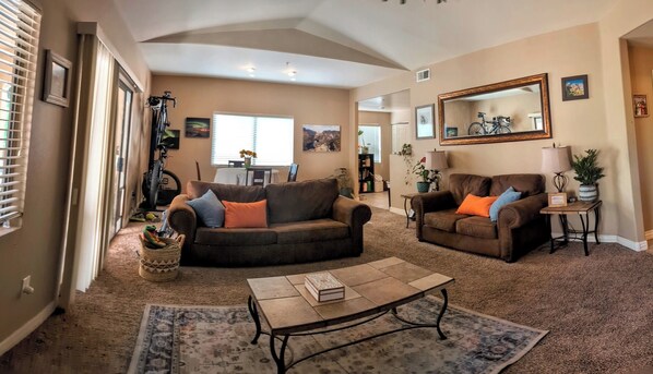 Smart-TV og DVD-spiller