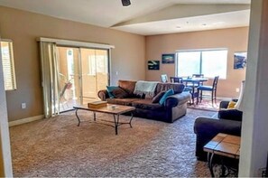 Smart-TV, DVD-Player