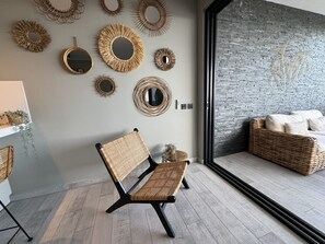 In-room safe, soundproofing, iron/ironing board, free WiFi - The Reef - Seaview - Blue Bay Resort (Willemstad)