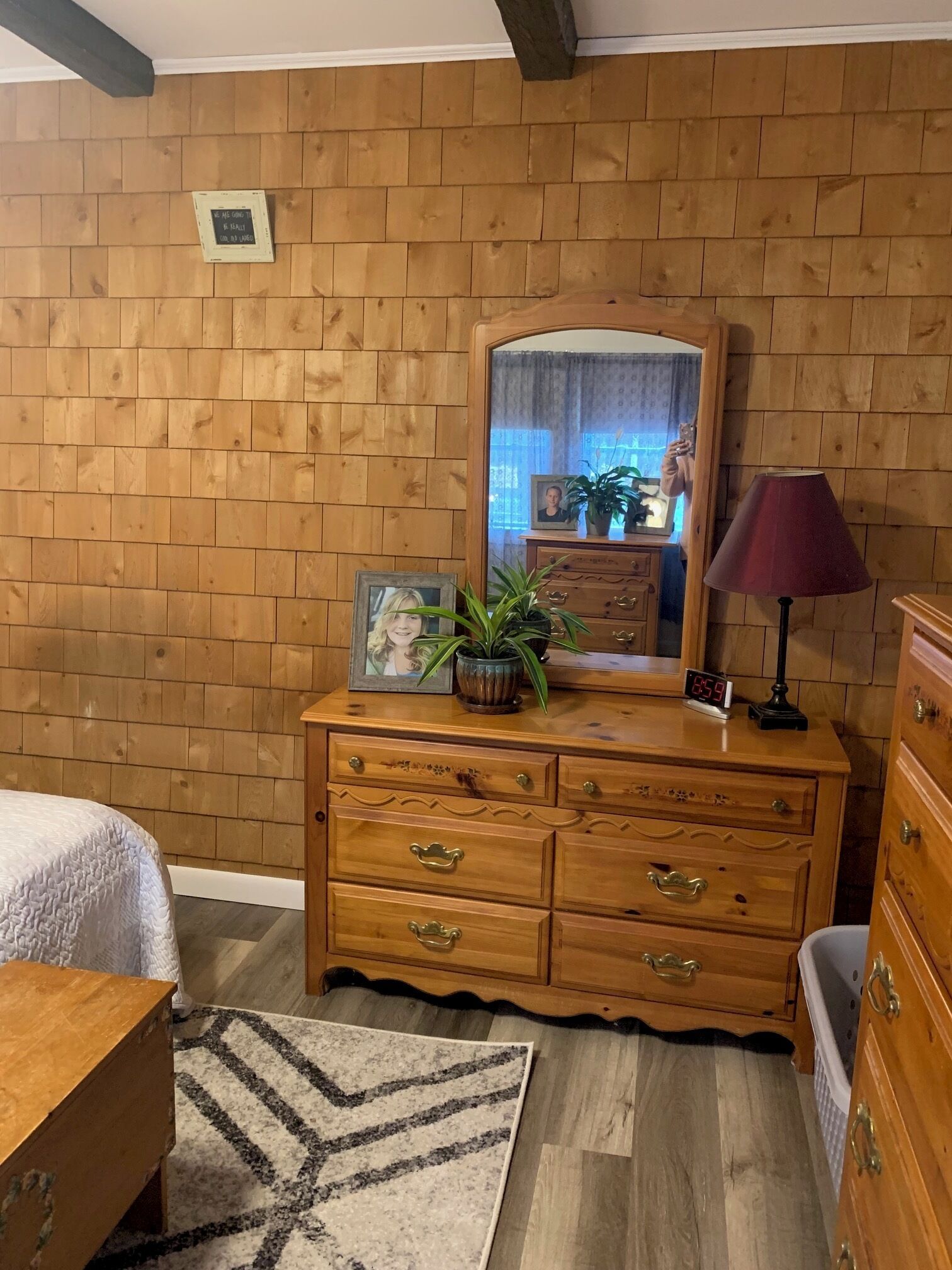 2 makuuhuonetta, silitysrauta/-lauta, ilmainen Wi-Fi, vuodevaatteet