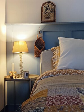 3 bedrooms, iron/ironing board, travel cot, free WiFi