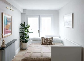 4 bedrooms, iron/ironing board, travel cot, WiFi - Notting Hill Mews House, sleeps 8 (London)