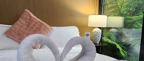 1 bedroom, free WiFi, bed sheets