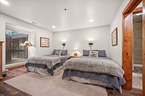 2 dormitoris, escriptori, wifi gratuïta i roba de llit 