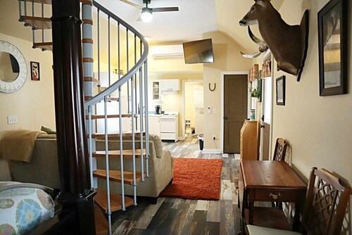 Cowboy Cottage country charm in the city