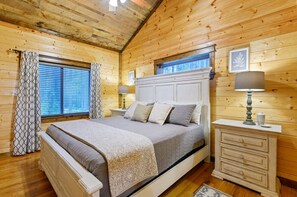 5 sovrum, skrivbord, strykjärn/strykbräda och gratis wi-fi