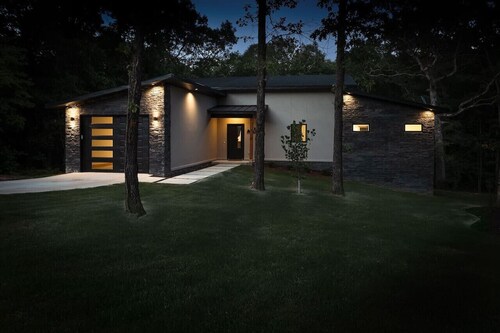 Chic Chalet with Hot Tub Steps from Back 40 Trails