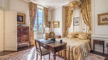 15 chambres, fer et planche Ă repasser, Wi-Fi, draps fournis