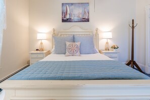 1 غرفة نوم ومكتب ومكواة/لوح كي وسرير سفر