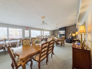 Dining - Experience the Season in Marblehead (Lakeside-Marblehead)