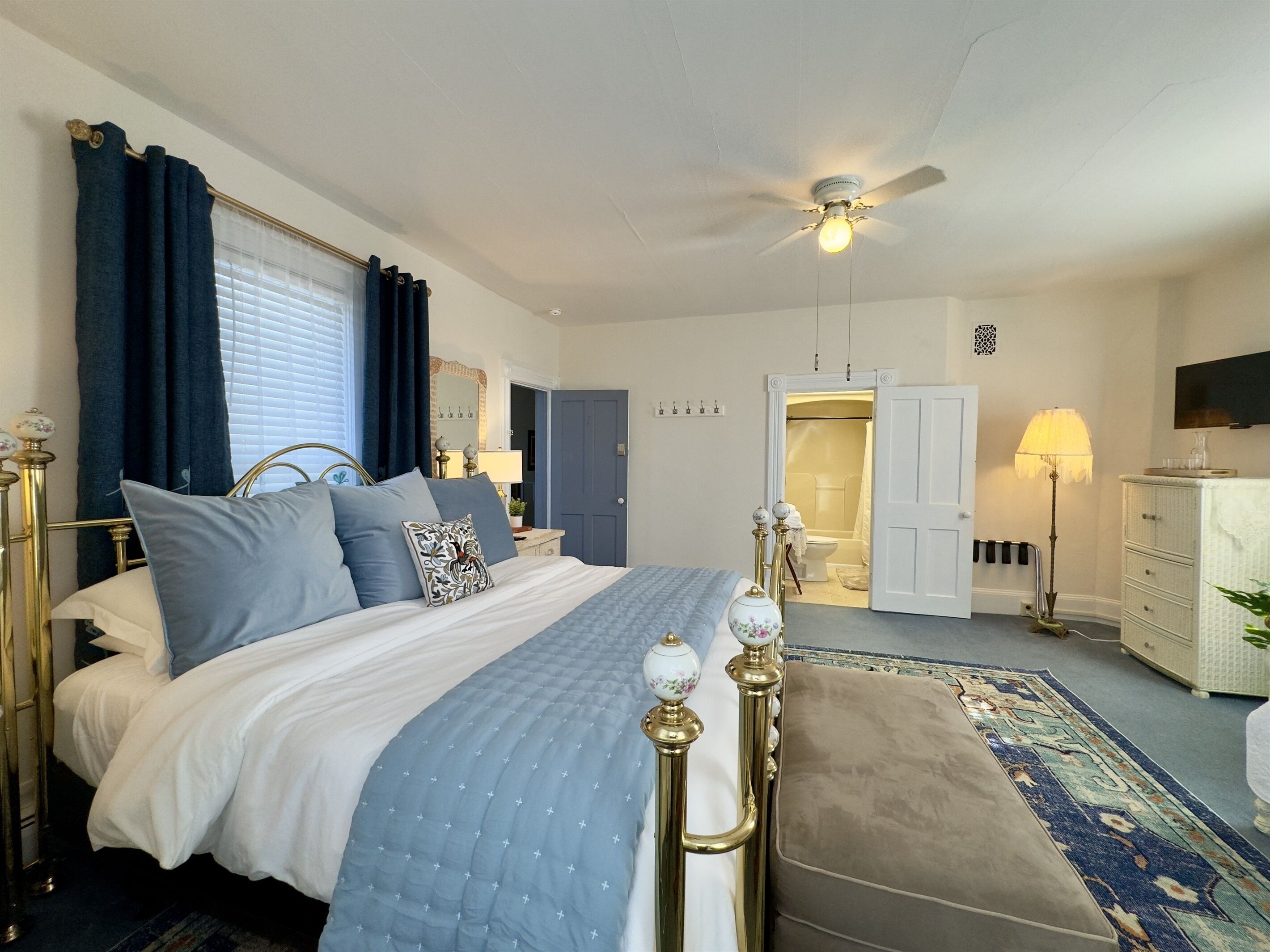 1 bedroom, iron/ironing board, travel cot, free WiFi