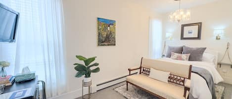 1 bedroom, iron/ironing board, travel cot, free WiFi