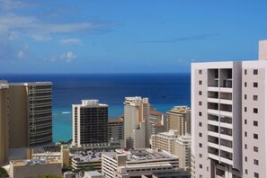 Exterior - Penthouse Studio w/ Ocean Views | Pool (Honolulu)