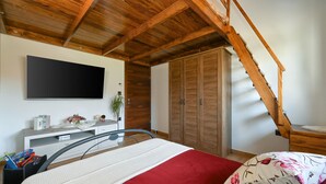 2 soverom, strykejern/-brett, reiseseng for barn og wi-fi (inkludert)