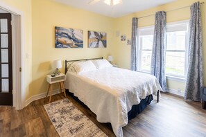 2 dormitorios, tabla de planchar con plancha, wifi gratis y ropa de cama