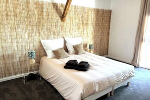 4 habitaciones, tabla de planchar con plancha y wifi gratis