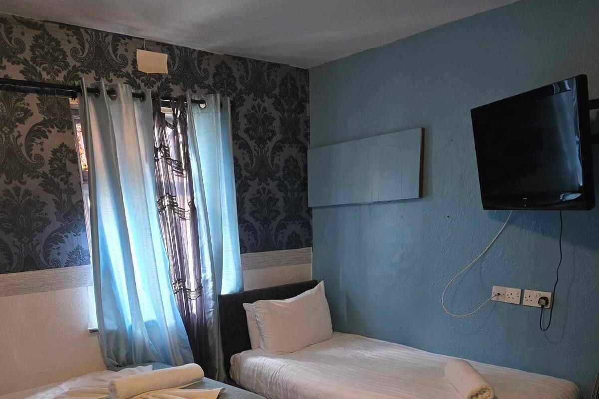Classic Triple Room | WiFi (free)